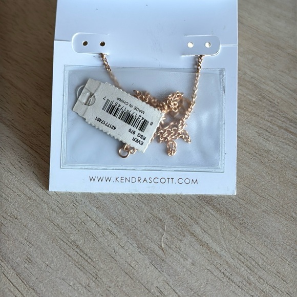 Kendra Scott Ever Rose Gold Pendant Necklace In Iridescent Drusy - Picture 3 of 3